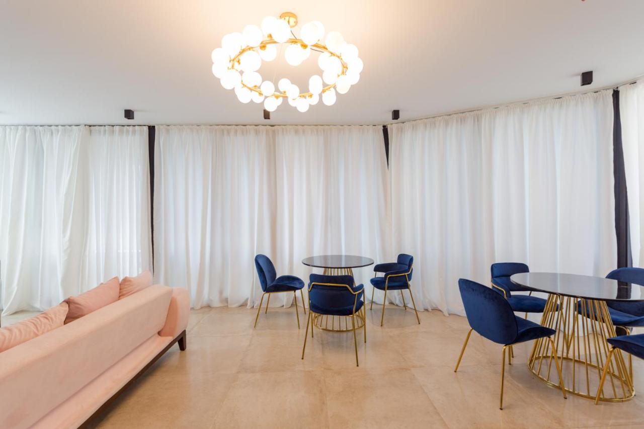 באטומי Hotel Lifetime מראה חיצוני תמונה