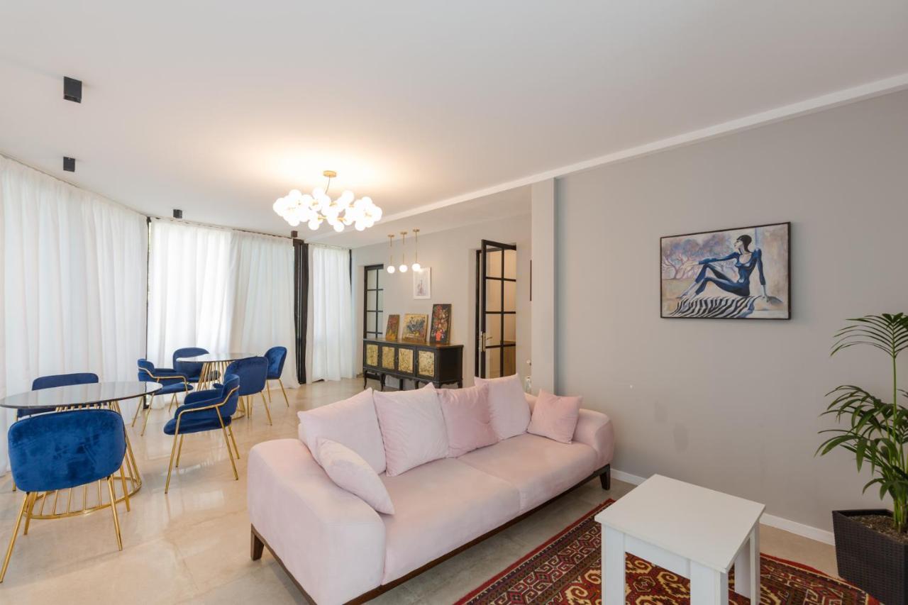 באטומי Hotel Lifetime מראה חיצוני תמונה