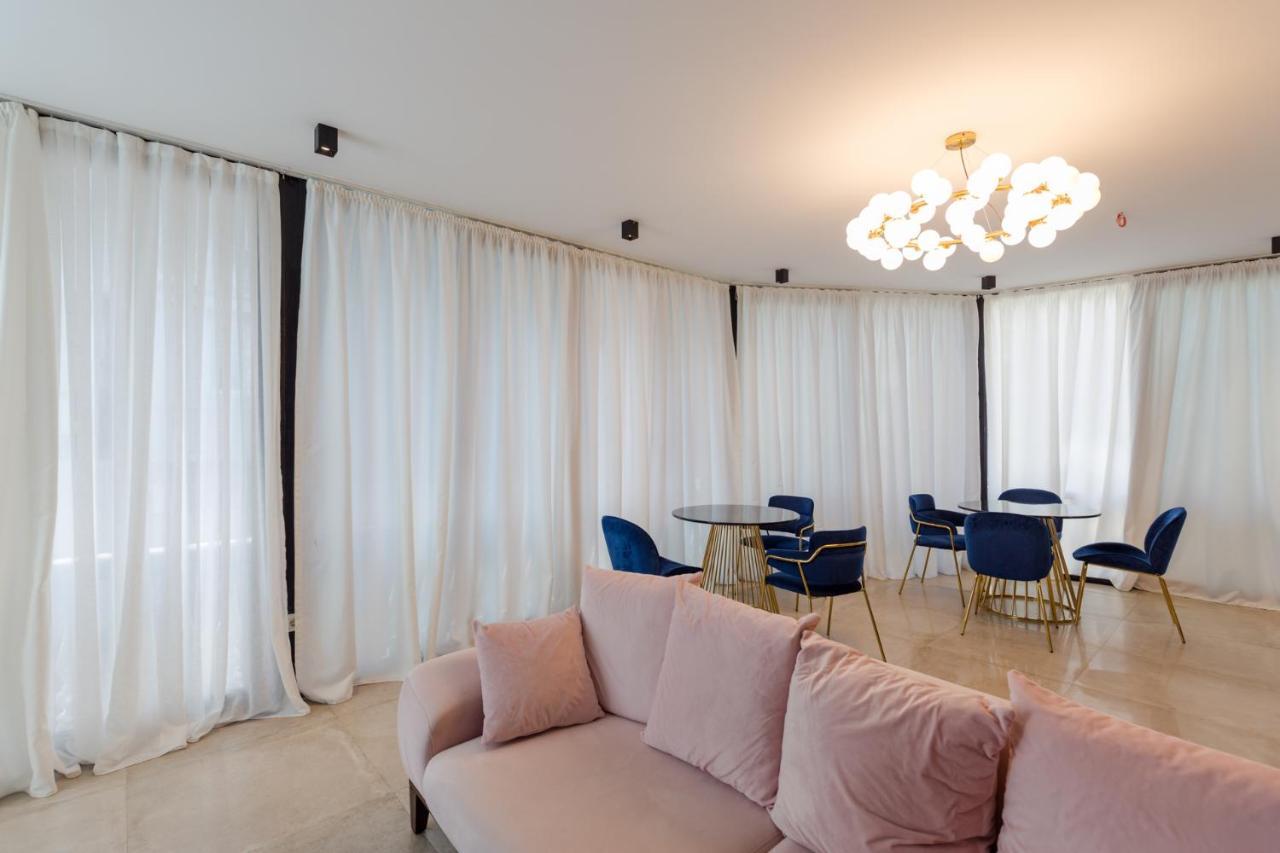באטומי Hotel Lifetime מראה חיצוני תמונה
